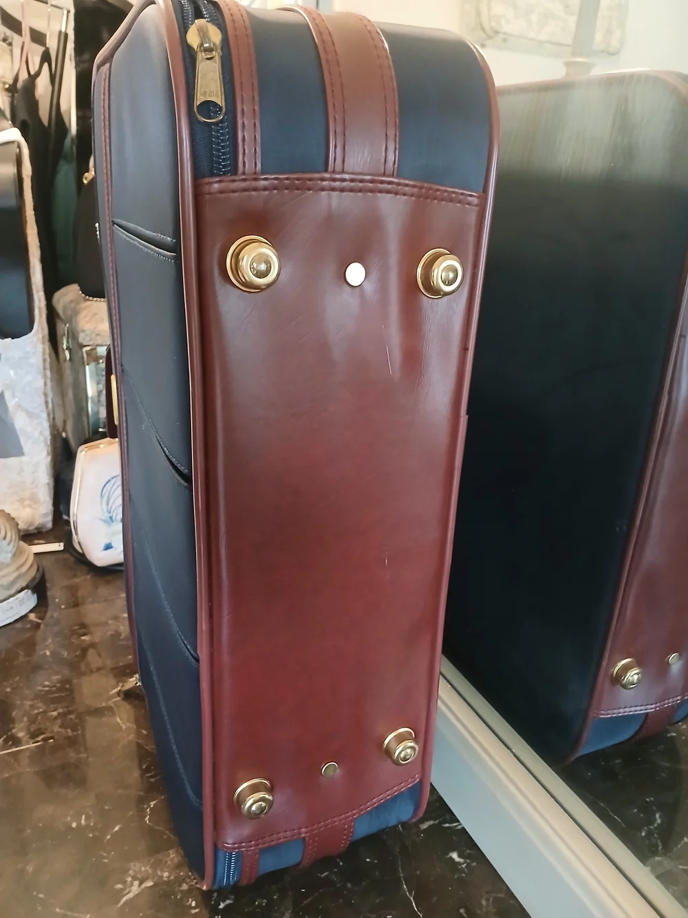 Giordano Men’s Navy and Brown Professional Two-Tone Travel Bag